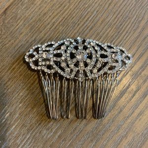 Bridal hair comb: rhinestones silver tone
